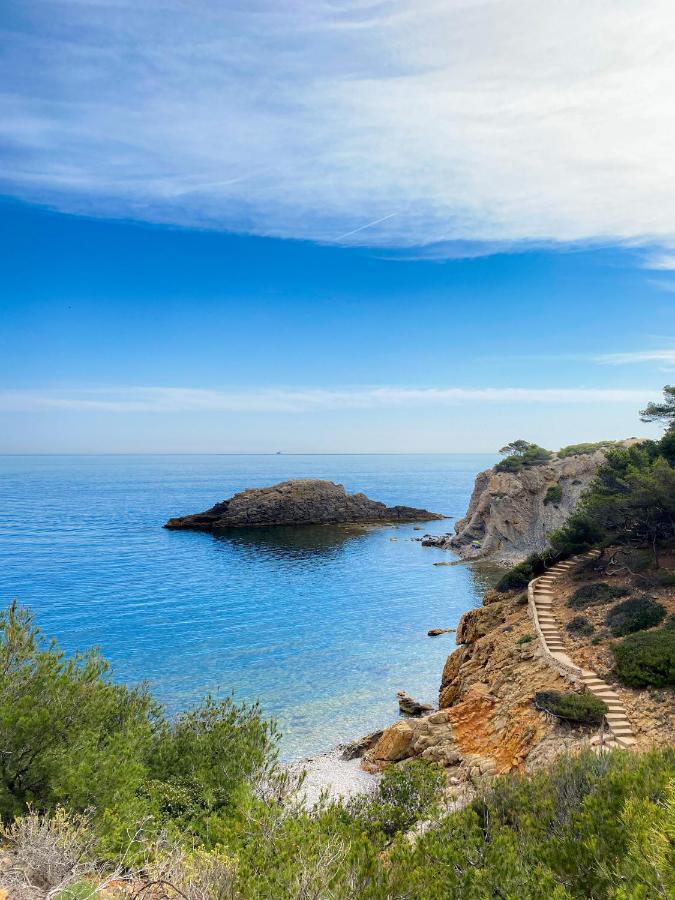 Appartement Au Calme, Calanque Des Figuieres 昂叙埃拉雷东 外观 照片