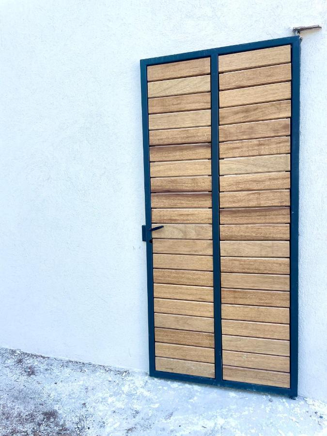 Appartement Au Calme, Calanque Des Figuieres 昂叙埃拉雷东 外观 照片